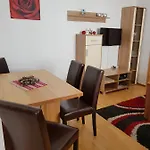Dd Zell Am Apartment *