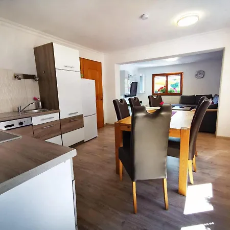 Dd Zell Am Apartman *