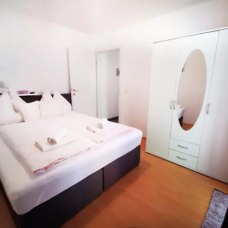 دي دي شقة زيل أم سي