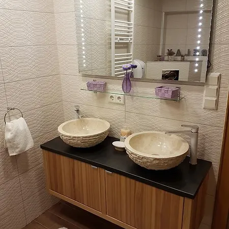 شقة دي دي زيل أم سي